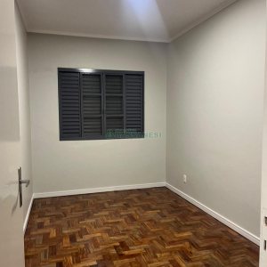 Casa com 200m², 4 dormitórios, 3 vagas, no bairro Nossa Senhora de Lourdes em Caxias do Sul para Alugar