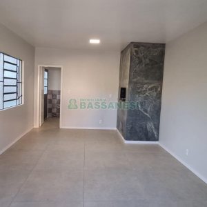 Casa com 200m², 4 dormitórios, 3 vagas, no bairro Nossa Senhora de Lourdes em Caxias do Sul para Comprar