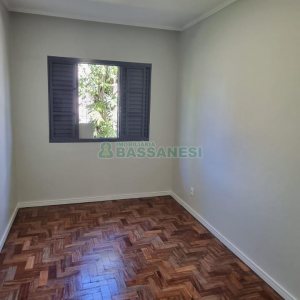 Casa com 200m², 4 dormitórios, 3 vagas, no bairro Nossa Senhora de Lourdes em Caxias do Sul para Comprar