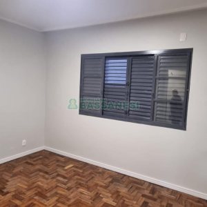 Casa com 200m², 4 dormitórios, 3 vagas, no bairro Nossa Senhora de Lourdes em Caxias do Sul para Comprar