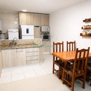 Apto Mobiliado com 70m², 2 dormitórios, 1 vaga, no bairro Vinhedos em Caxias do Sul para Alugar