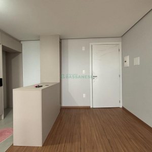 Apartamento com 62m², 2 dormitórios, 1 vaga, no bairro São Leopoldo em Caxias do Sul para Alugar