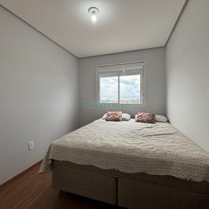 Apartamento com 62m², 2 dormitórios, 1 vaga, no bairro São Leopoldo em Caxias do Sul para Alugar