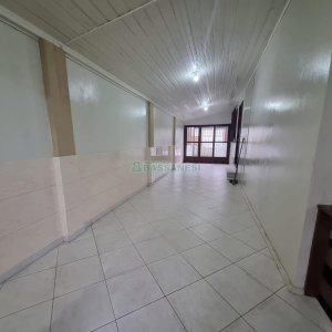 Casa com 120m², 3 dormitórios, 3 vagas, no bairro Rio Branco em Caxias do Sul para Alugar