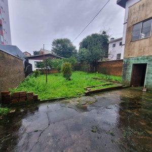 Casa com 120m², 3 dormitórios, 3 vagas, no bairro Rio Branco em Caxias do Sul para Alugar