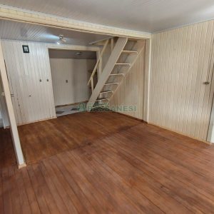Casa com 142m², 1 dormitório, 1 vaga, no bairro Cidade Nova em Caxias do Sul para Comprar