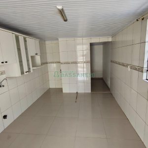 Casa com 142m², 1 dormitório, 1 vaga, no bairro Cidade Nova em Caxias do Sul para Comprar
