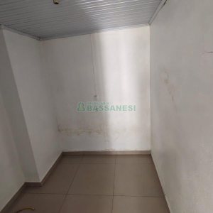 Casa com 142m², 1 dormitório, 1 vaga, no bairro Cidade Nova em Caxias do Sul para Comprar