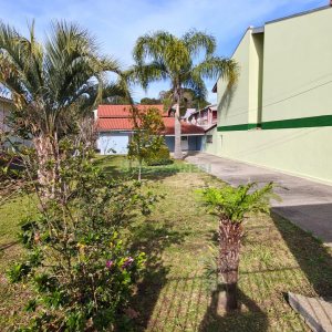 Casa com 142m², 1 dormitório, 1 vaga, no bairro Cidade Nova em Caxias do Sul para Comprar