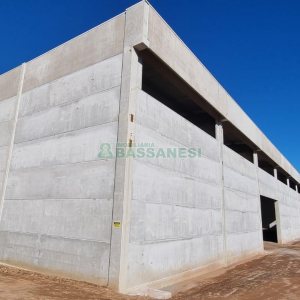 Pavilhão com 5000m², no bairro Forqueta em Caxias do Sul para Alugar