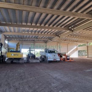 Pavilhão com 5000m², no bairro Forqueta em Caxias do Sul para Alugar