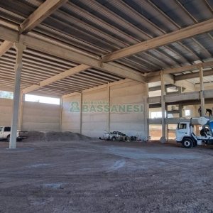 Pavilhão com 5000m², no bairro Forqueta em Caxias do Sul para Alugar