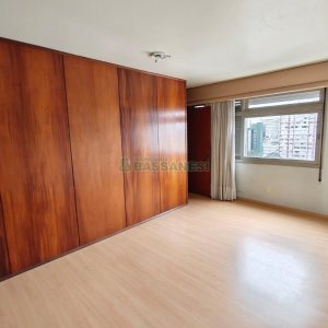 Apartamento com 177m², 3 dormitórios, 1 vaga, no bairro São Pelegrino em Caxias do Sul para Comprar