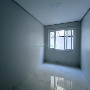 Casa com 80m², 2 dormitórios, no bairro Rio Branco em Caxias do Sul para Alugar