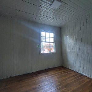 Casa com 120m², 5 dormitórios, 1 vaga, no bairro Rio Branco em Caxias do Sul para Alugar
