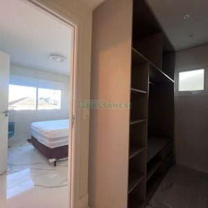 Casa com 100m², 2 dormitórios, 1 vaga, no bairro Rio Branco em Caxias do Sul para Alugar