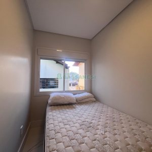 Casa com 100m², 2 dormitórios, 1 vaga, no bairro Rio Branco em Caxias do Sul para Alugar