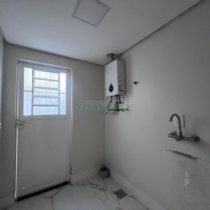 Casa com 100m², 2 dormitórios, 1 vaga, no bairro Rio Branco em Caxias do Sul para Alugar