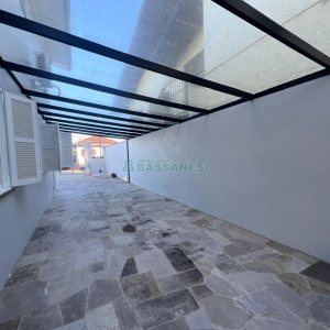 Casa com 100m², 2 dormitórios, 1 vaga, no bairro Rio Branco em Caxias do Sul para Alugar