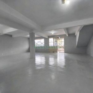 Loja com 100m², no bairro Kayser em Caxias do Sul para Alugar