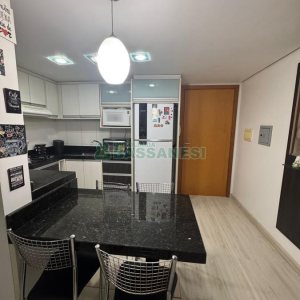 Apartamento com 50m², 2 dormitórios, 1 vaga, no bairro Kayser em Caxias do Sul para Alugar