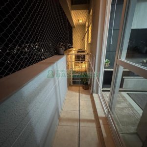 Apartamento com 50m², 2 dormitórios, 1 vaga, no bairro Kayser em Caxias do Sul para Alugar