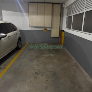 Apartamento com 50m², 2 dormitórios, 1 vaga, no bairro Kayser em Caxias do Sul para Alugar