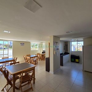 Apartamento com 50m², 2 dormitórios, 1 vaga, no bairro Kayser em Caxias do Sul para Alugar