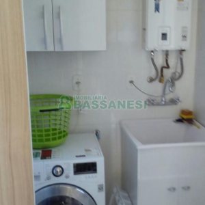 Apartamento com 54m², 2 dormitórios, 1 vaga, no bairro Vinhedos em Caxias do Sul para Comprar