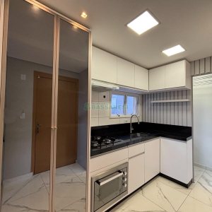 Apartamento com 62m², 2 dormitórios, 1 vaga, no bairro Lourdes em Caxias do Sul para Alugar