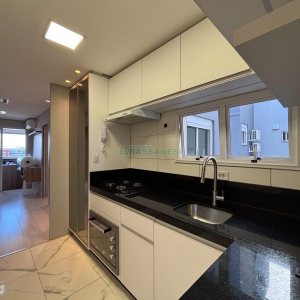 Apartamento com 62m², 2 dormitórios, 1 vaga, no bairro Lourdes em Caxias do Sul para Alugar