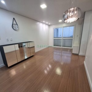 Apartamento com 60m², 2 dormitórios, 2 vagas, no bairro Vale Verde em Caxias do Sul para Alugar