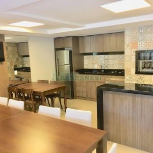 Apartamento com 60m², 2 dormitórios, 2 vagas, no bairro Vale Verde em Caxias do Sul para Alugar