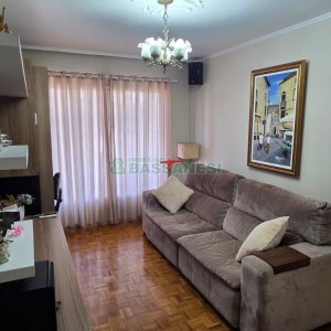 Apartamento com 85m², 3 dormitórios, 1 vaga, no bairro Sagrada Família em Caxias do Sul para Comprar