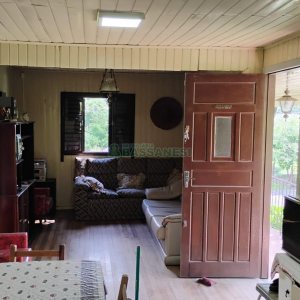Casa com 72m², 2 dormitórios, 1 vaga, no bairro Fazenda Souza em Caxias do Sul para Comprar