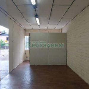 Pavilhão com 300m², no bairro Santa Lúcia em Caxias do Sul para Comprar