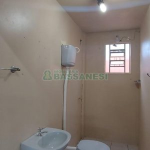 Pavilhão com 300m², no bairro Santa Lúcia em Caxias do Sul para Comprar