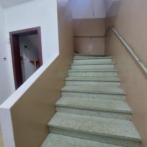 Loja com 400m², no bairro Ana Rech em Caxias do Sul para Alugar