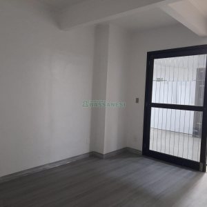 Sala com 16m², no bairro Centro em Caxias do Sul para Comprar