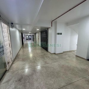 Sala com 16m², no bairro Centro em Caxias do Sul para Comprar