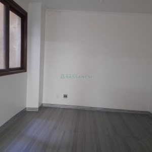 Sala com 16m², no bairro Centro em Caxias do Sul para Comprar