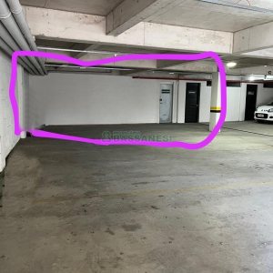 Estacionamento com 100m², no bairro Pio X em Caxias do Sul para Alugar