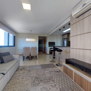 Apartamento com 86m², 2 dormitórios, 2 vagas, no bairro Lourdes em Caxias do Sul para Comprar