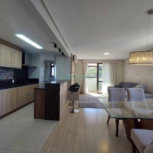 Apartamento com 86m², 2 dormitórios, 2 vagas, no bairro Lourdes em Caxias do Sul para Comprar