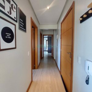 Apartamento com 86m², 2 dormitórios, 2 vagas, no bairro Lourdes em Caxias do Sul para Comprar