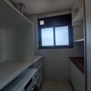 Apartamento com 86m², 2 dormitórios, 2 vagas, no bairro Lourdes em Caxias do Sul para Comprar