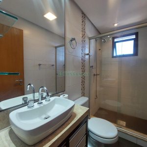 Apartamento com 86m², 2 dormitórios, 2 vagas, no bairro Lourdes em Caxias do Sul para Comprar