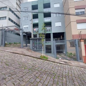 Apartamento com 60m², 2 dormitórios, 1 vaga, no bairro Charqueadas em Caxias do Sul para Alugar