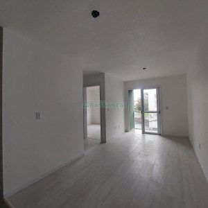 Apartamento com 60m², 2 dormitórios, 1 vaga, no bairro Charqueadas em Caxias do Sul para Alugar