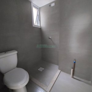 Apartamento com 60m², 2 dormitórios, 1 vaga, no bairro Charqueadas em Caxias do Sul para Alugar